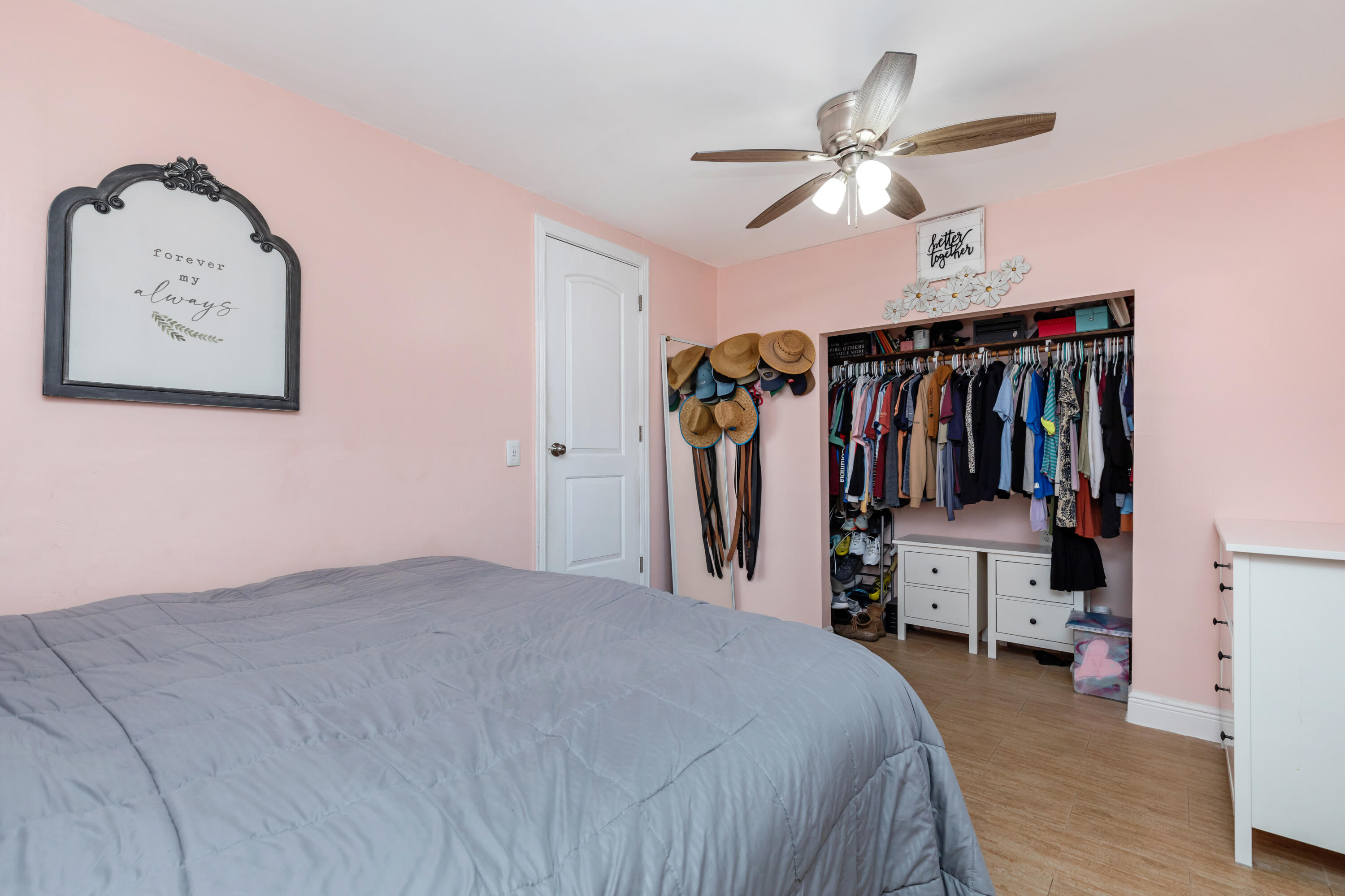 HILLSIDE PARK - Residential