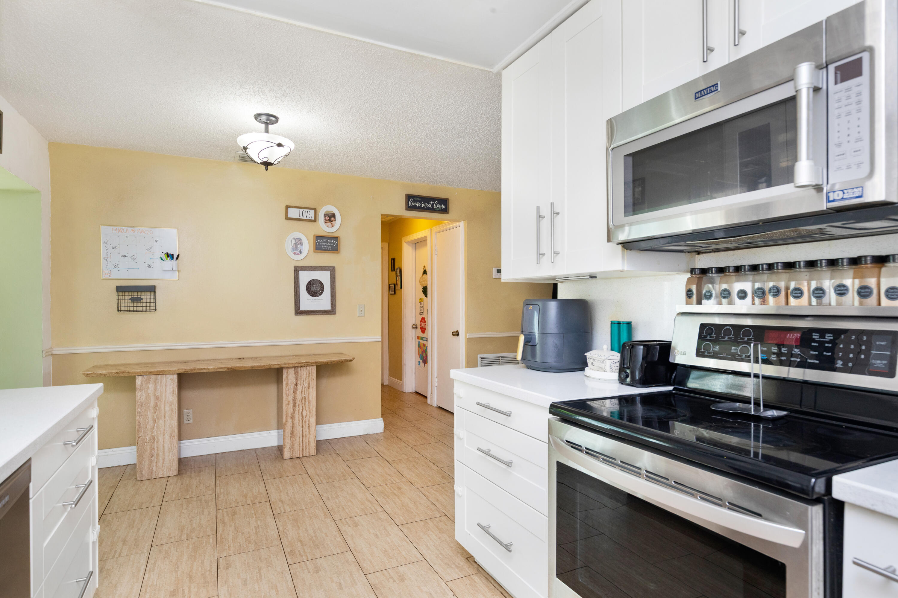 HILLSIDE PARK - Residential