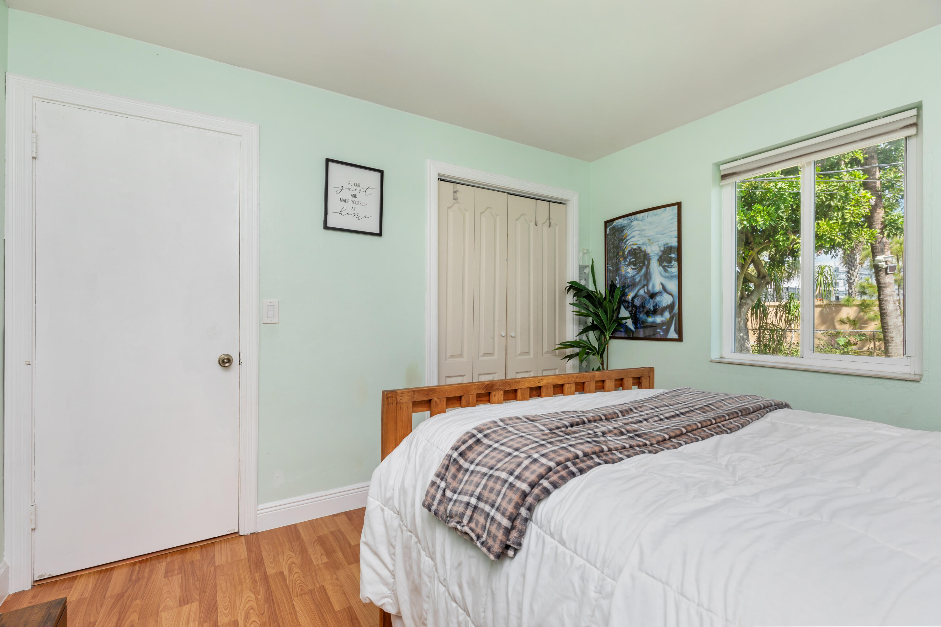 HILLSIDE PARK - Residential