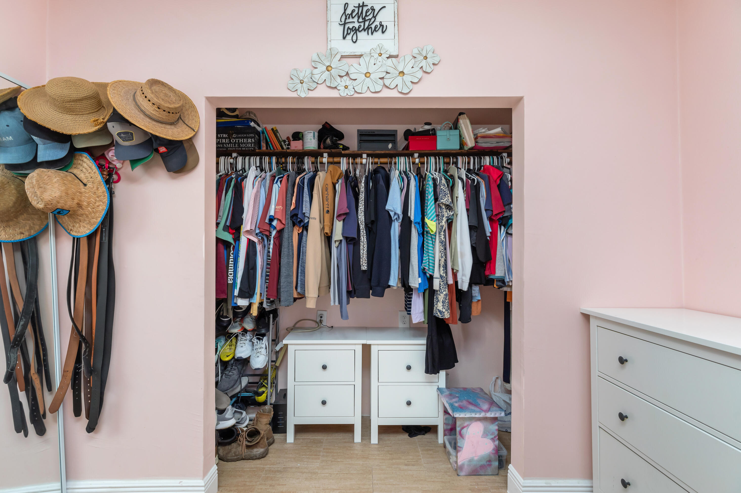 HILLSIDE PARK - Residential