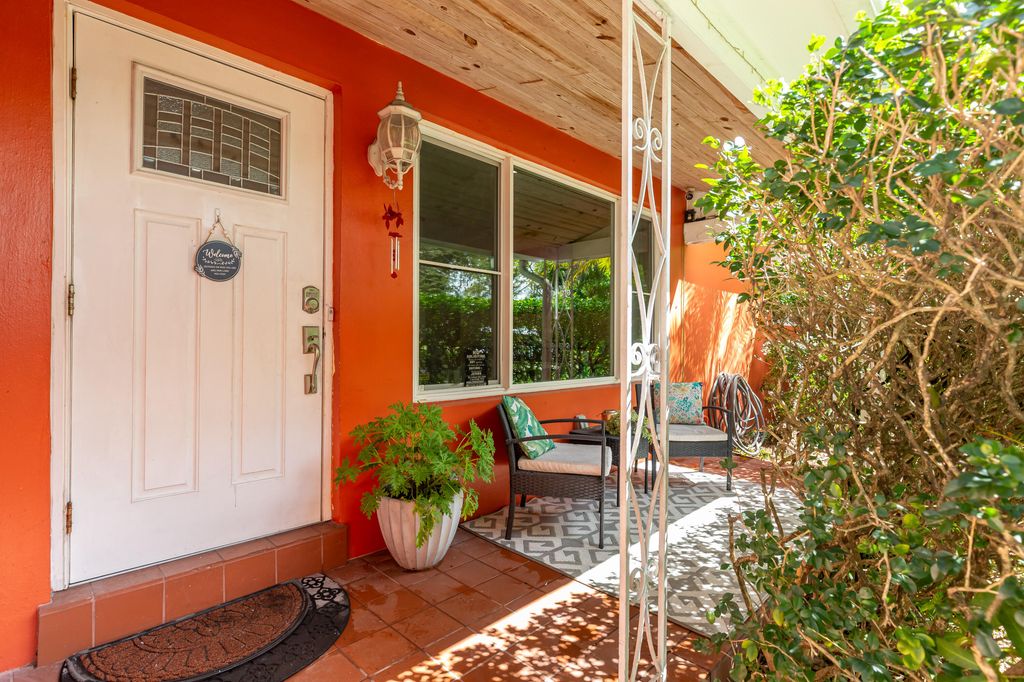Photo of 5819 Monroe Street, Hollywood, FL 33023 (MLS # B26006072)