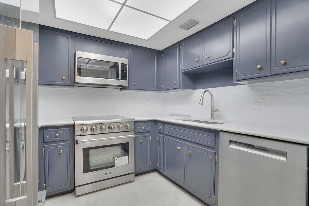 Photo of 315 Venetian Drive #8, Delray Beach, FL 33483 (MLS # R11069985)