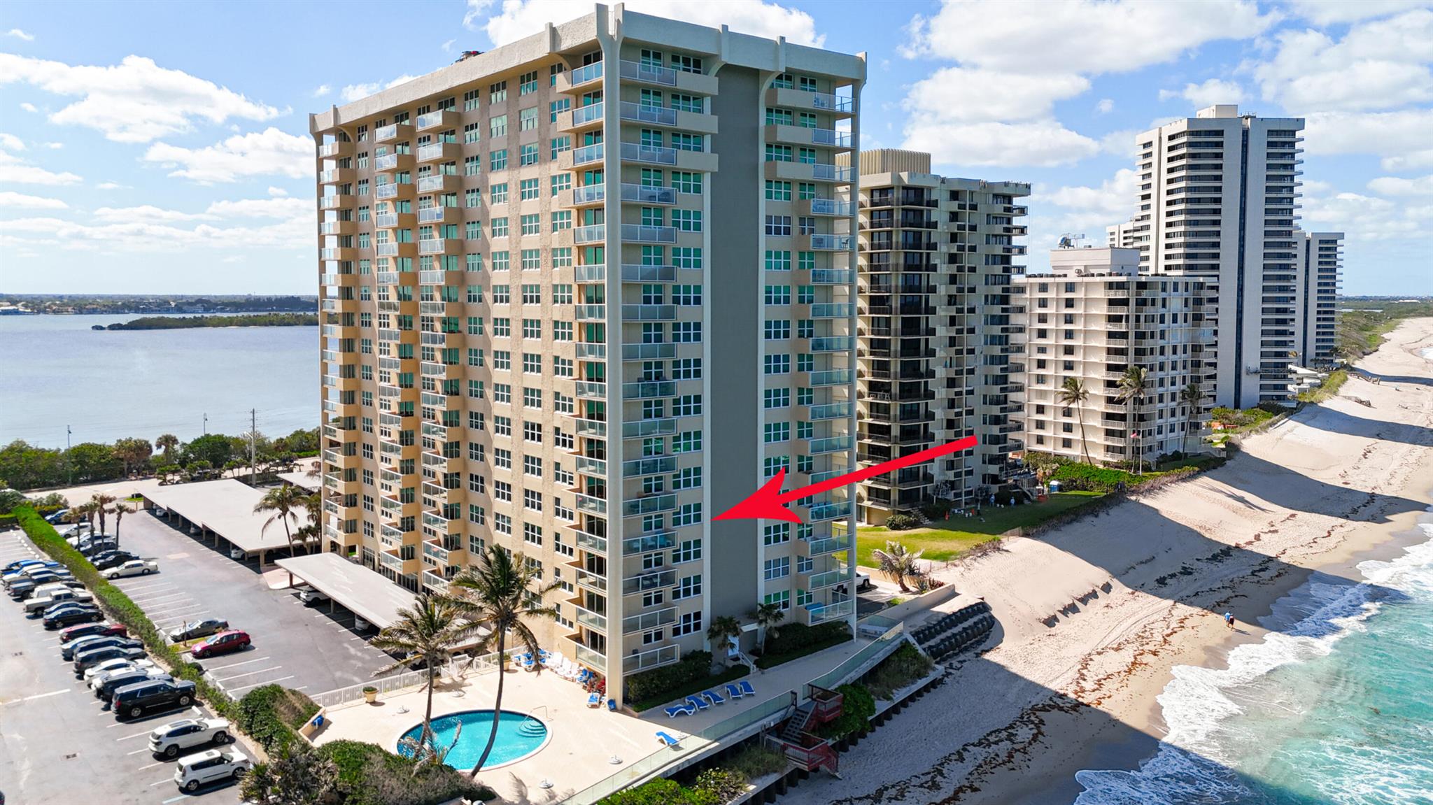 AQUARIUS CONDO - Residential