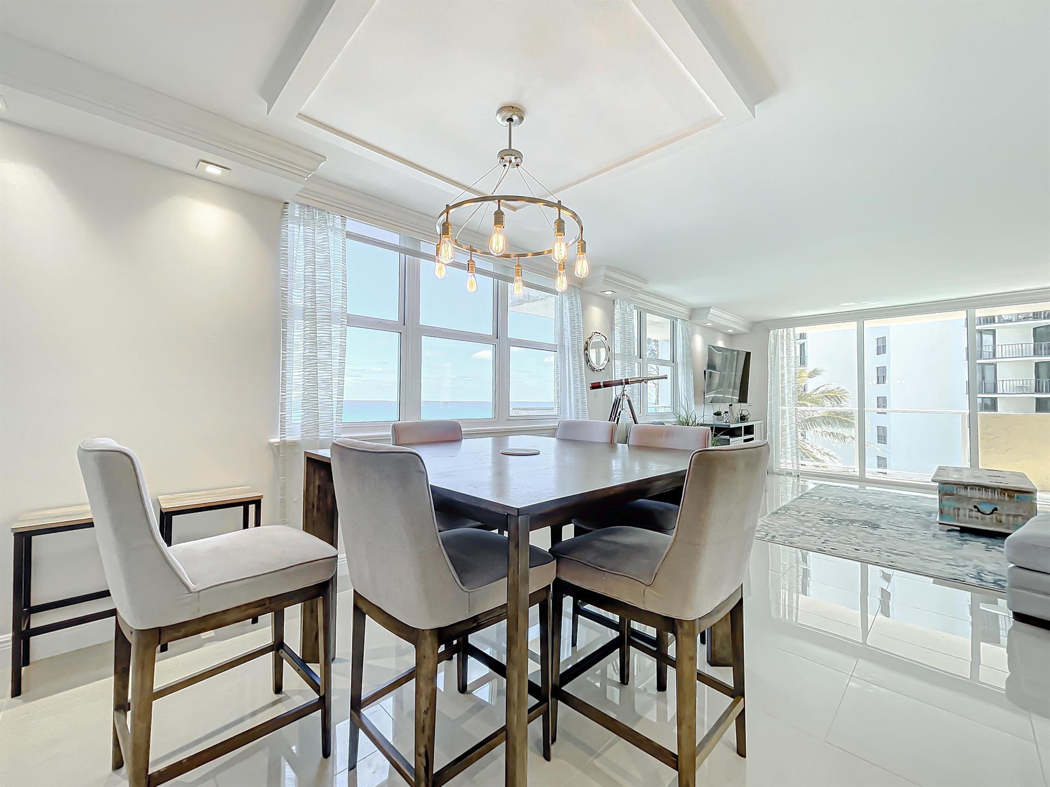 AQUARIUS CONDO - Residential