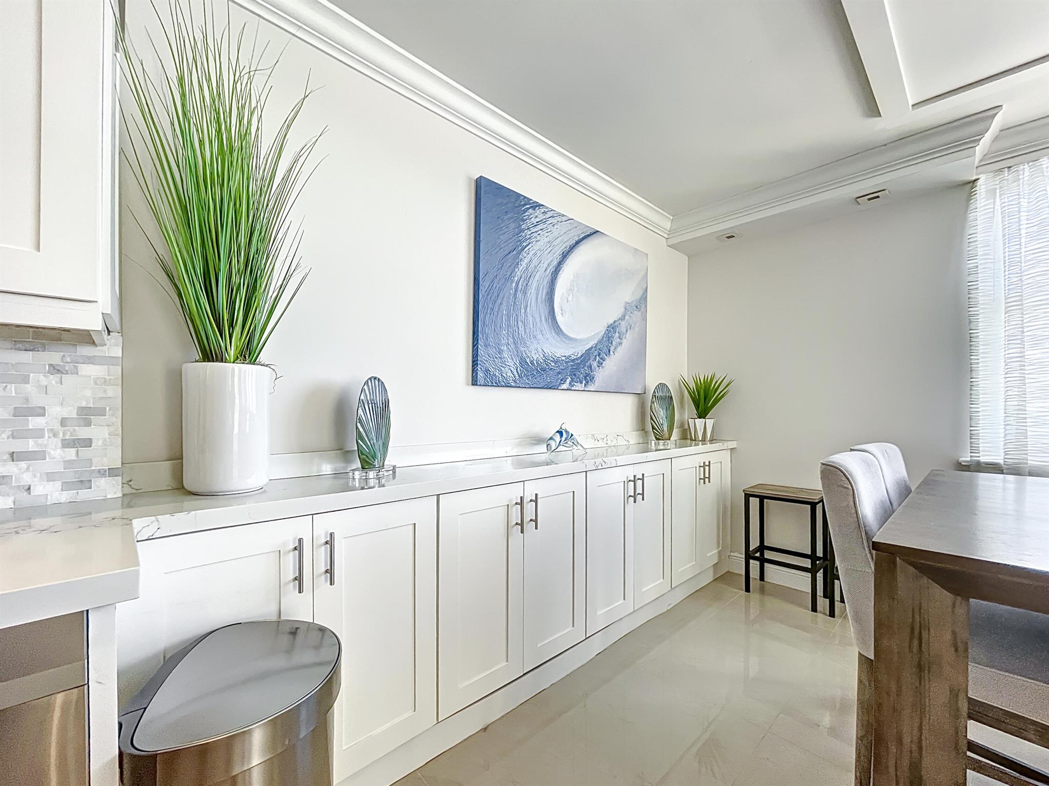 AQUARIUS CONDO - Residential