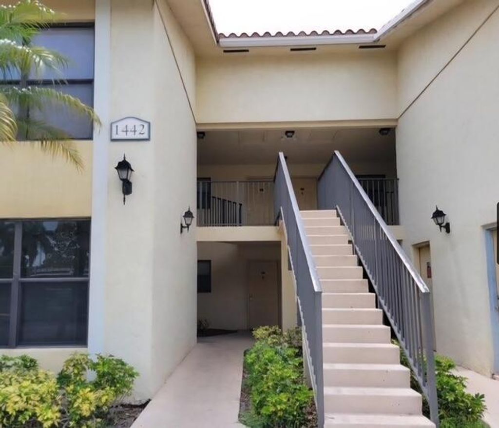 Photo of 1442 E Lake Crystal Drive E #E, West Palm Beach, FL 33411 (MLS # R11137953)
