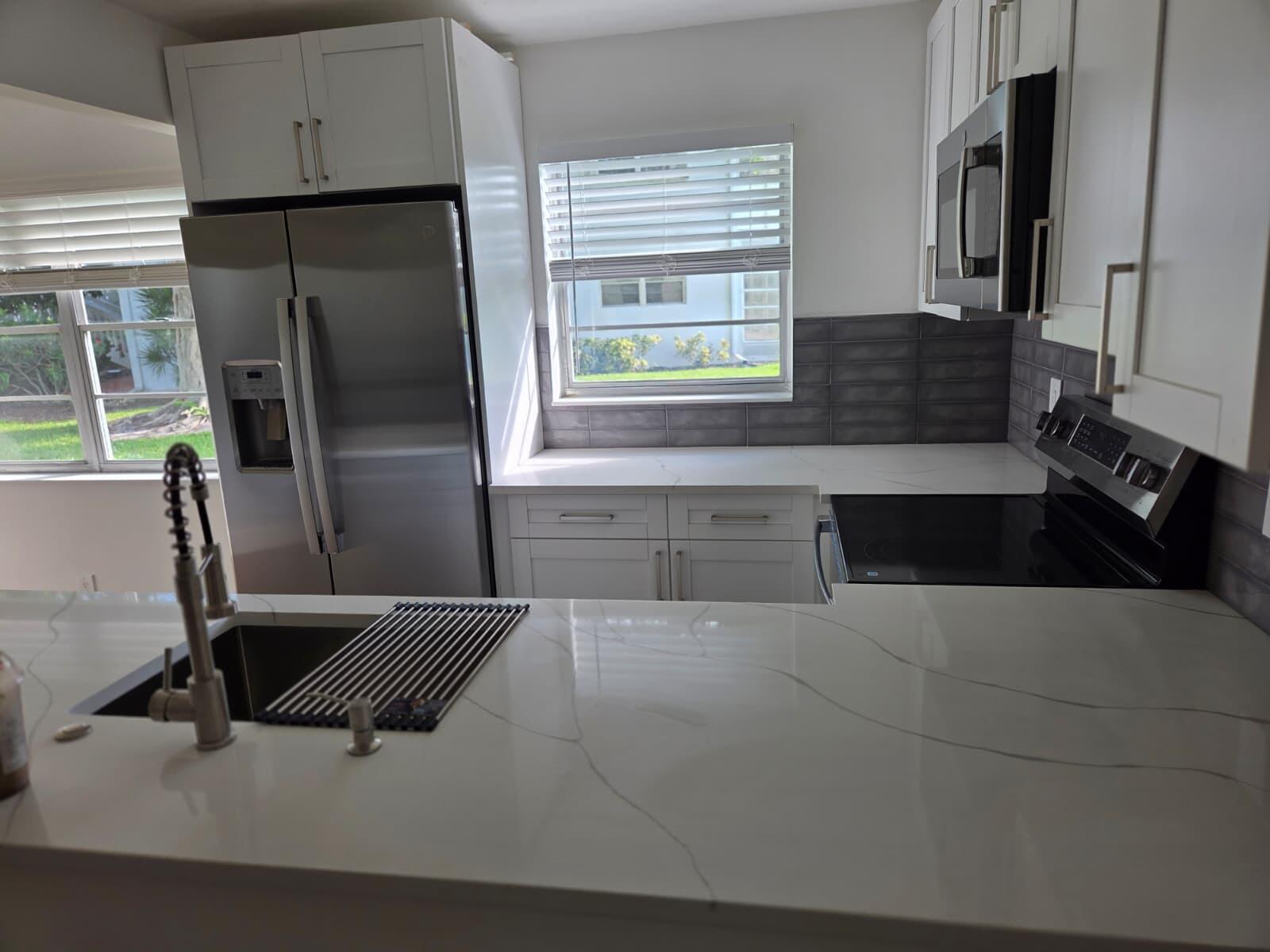 205 ELLESMERE E 205