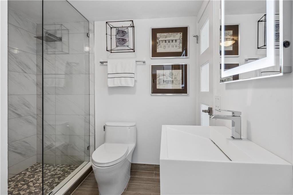 Fort Lauderdale Yacht & B - Residential