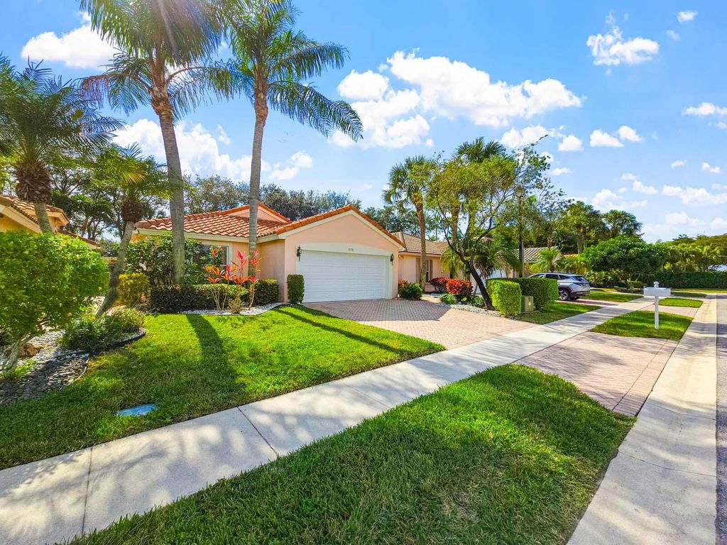 Photo of 5178 Pelican Cove Drive, Boynton Beach, FL 33437 (MLS # R11154829)
