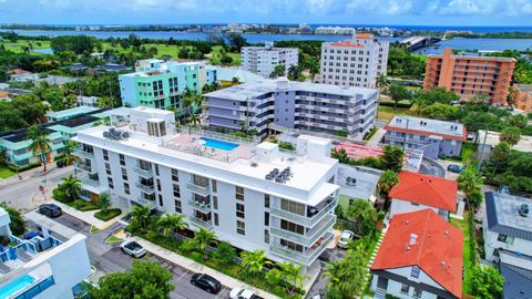 A home in Lake Worth Beach