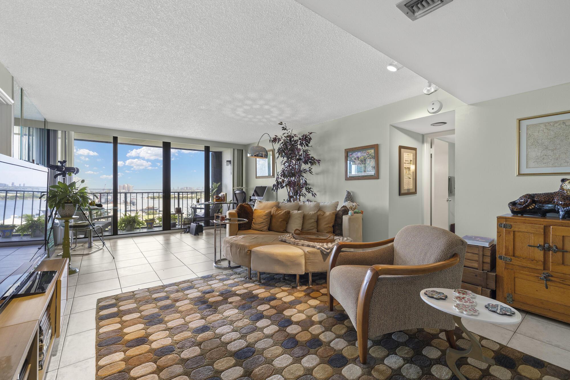5600 N Flagler Drive 2006