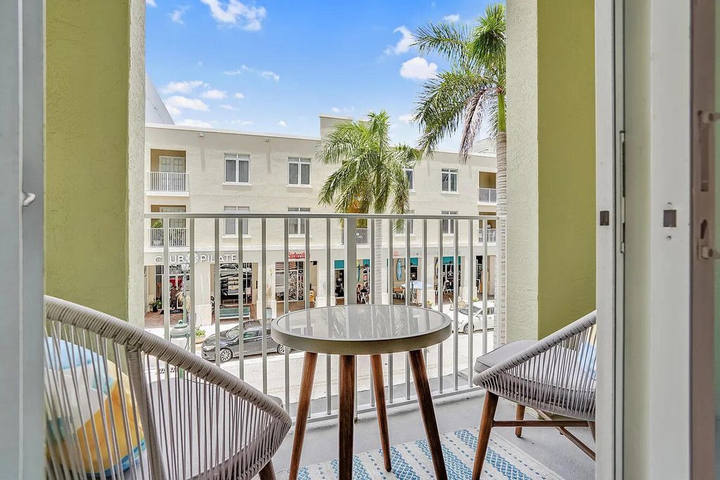 Photo of 1200 Town Center Drive #208, Jupiter, FL 33458 (MLS # R11021998)