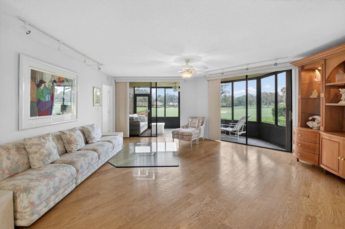 15355 Strathearn Drive 10202