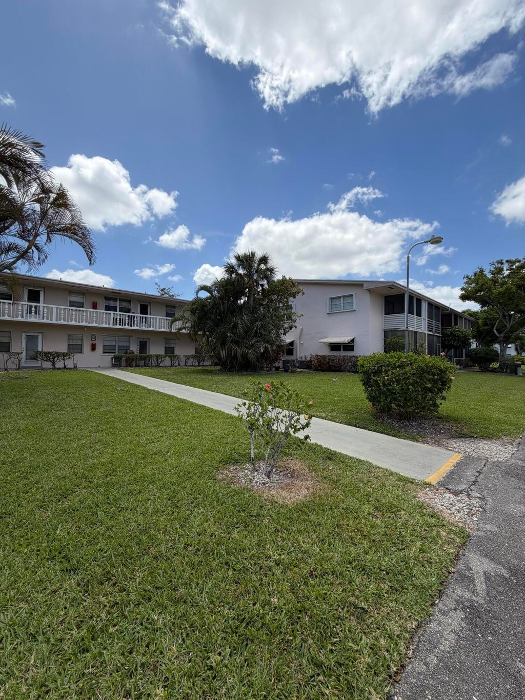 Photo of 109 Camden E, West Palm Beach, FL 33417 (MLS # B26022805)