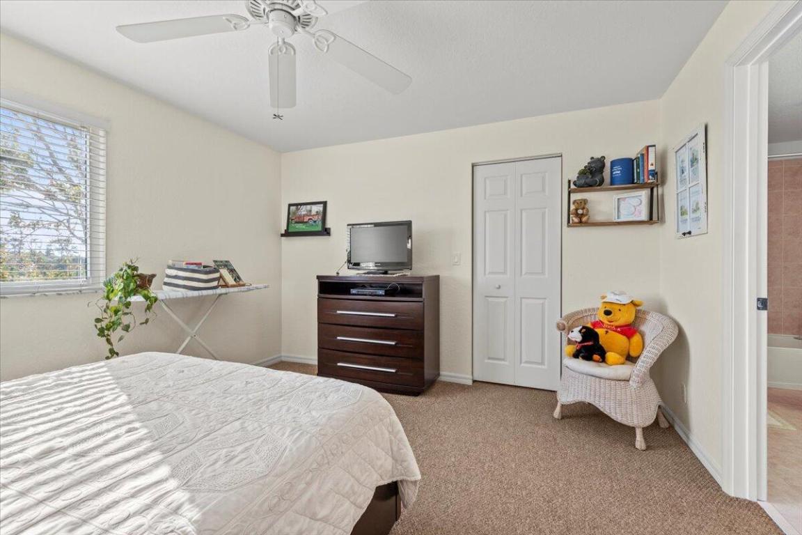 MARTINS CROSSING - Residential