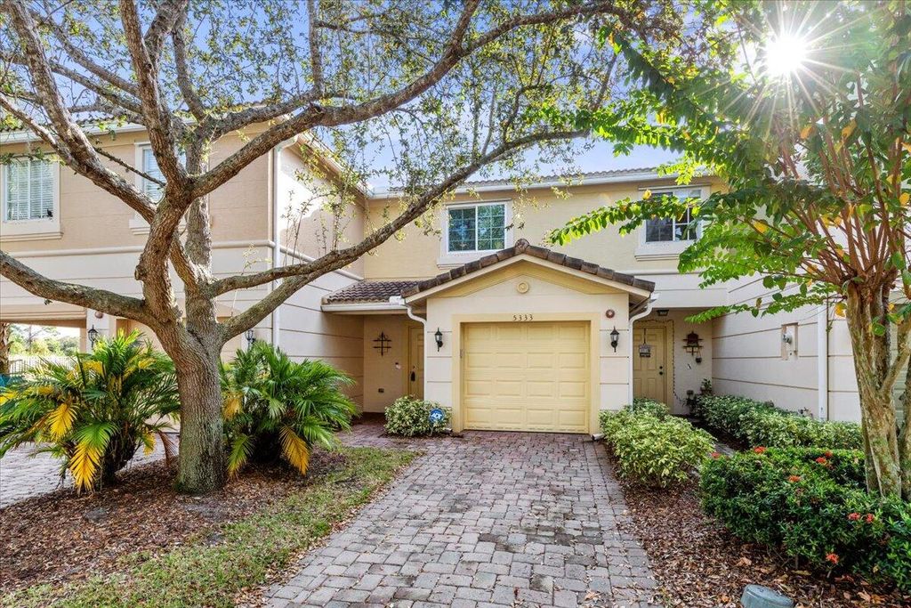 Photo of 5333 SE Jennings Lane, Stuart, FL 34997 (MLS # R10931497)