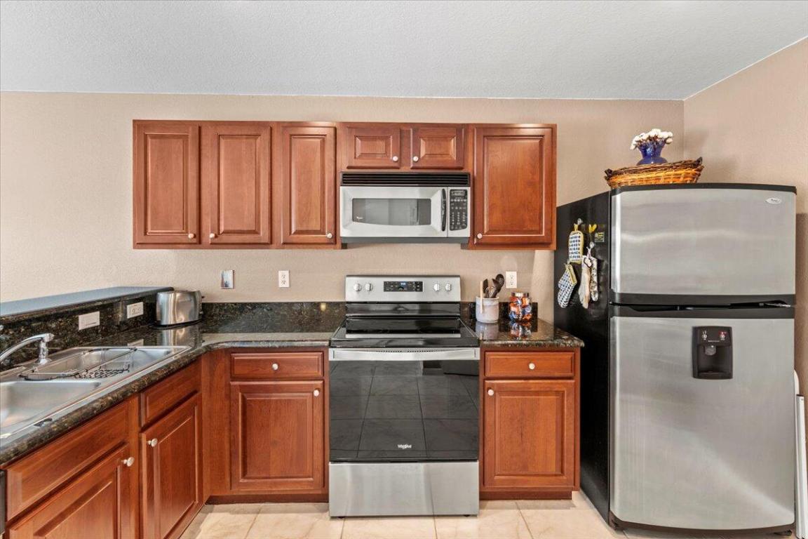 MARTINS CROSSING - Residential