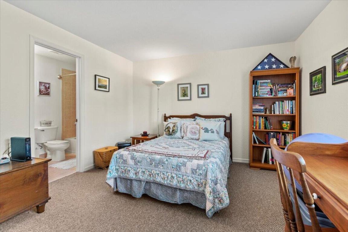 MARTINS CROSSING - Residential