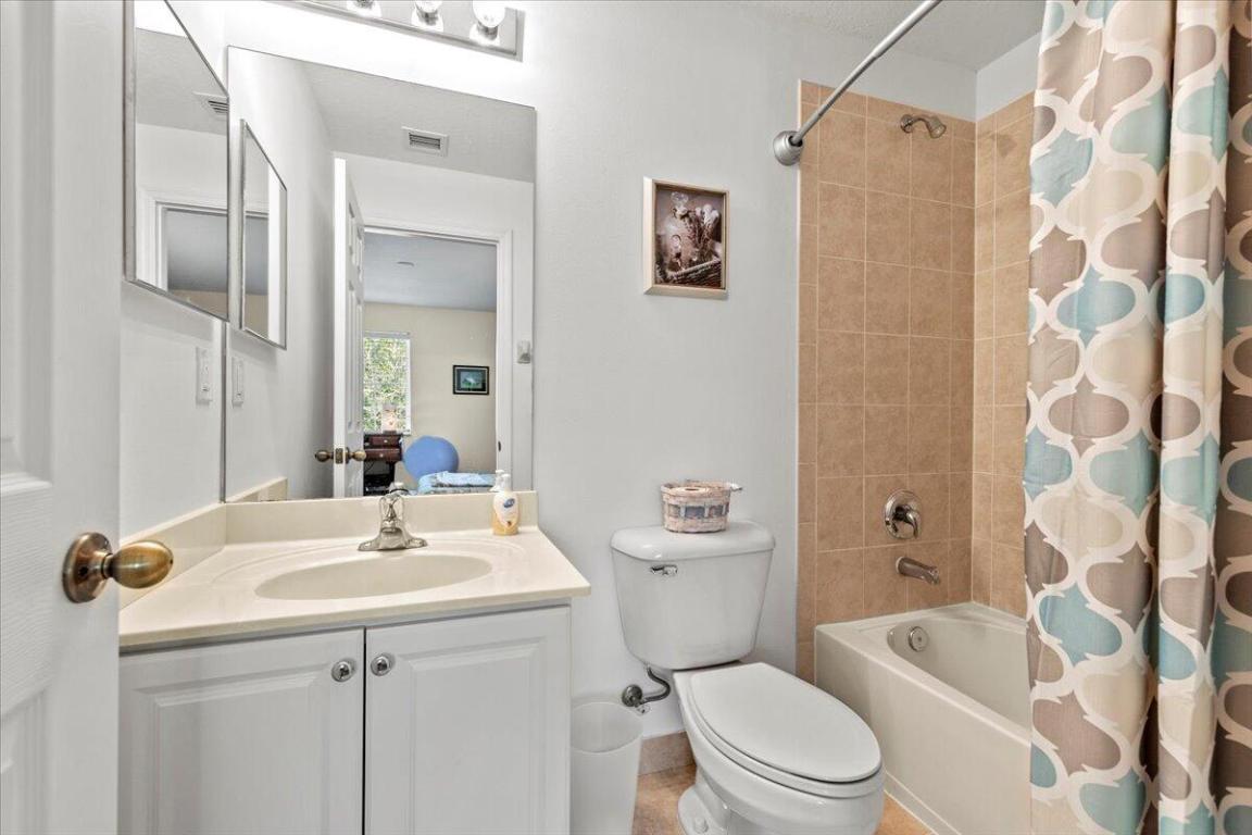 MARTINS CROSSING - Residential