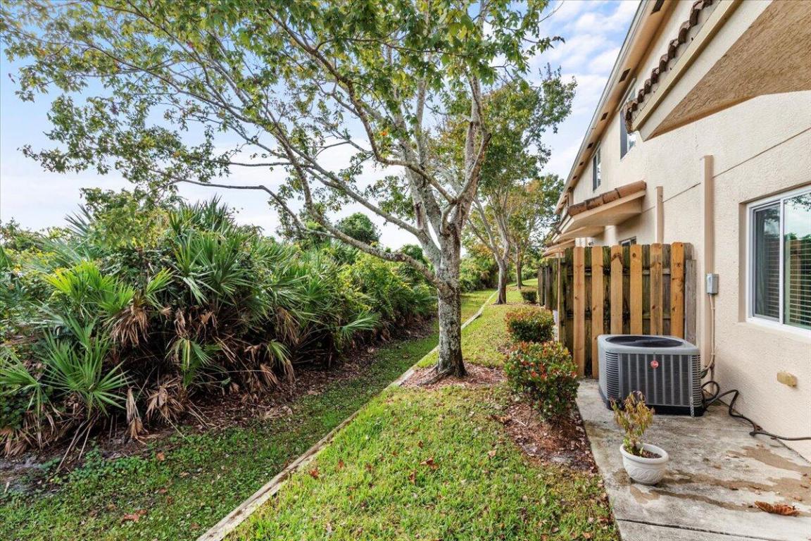 MARTINS CROSSING - Residential