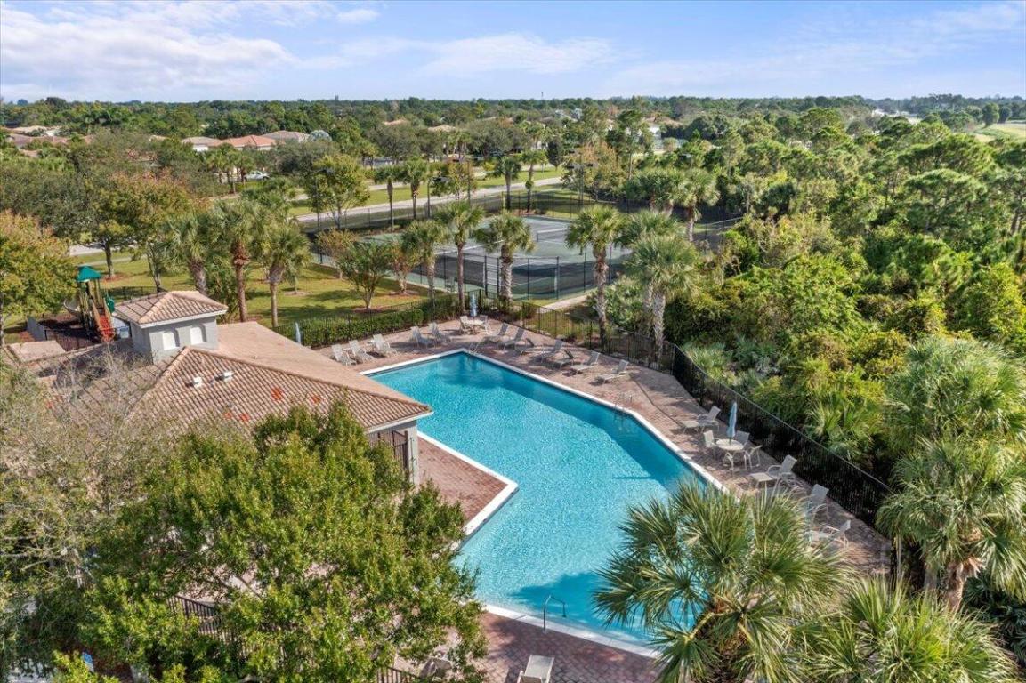 MARTINS CROSSING - Residential