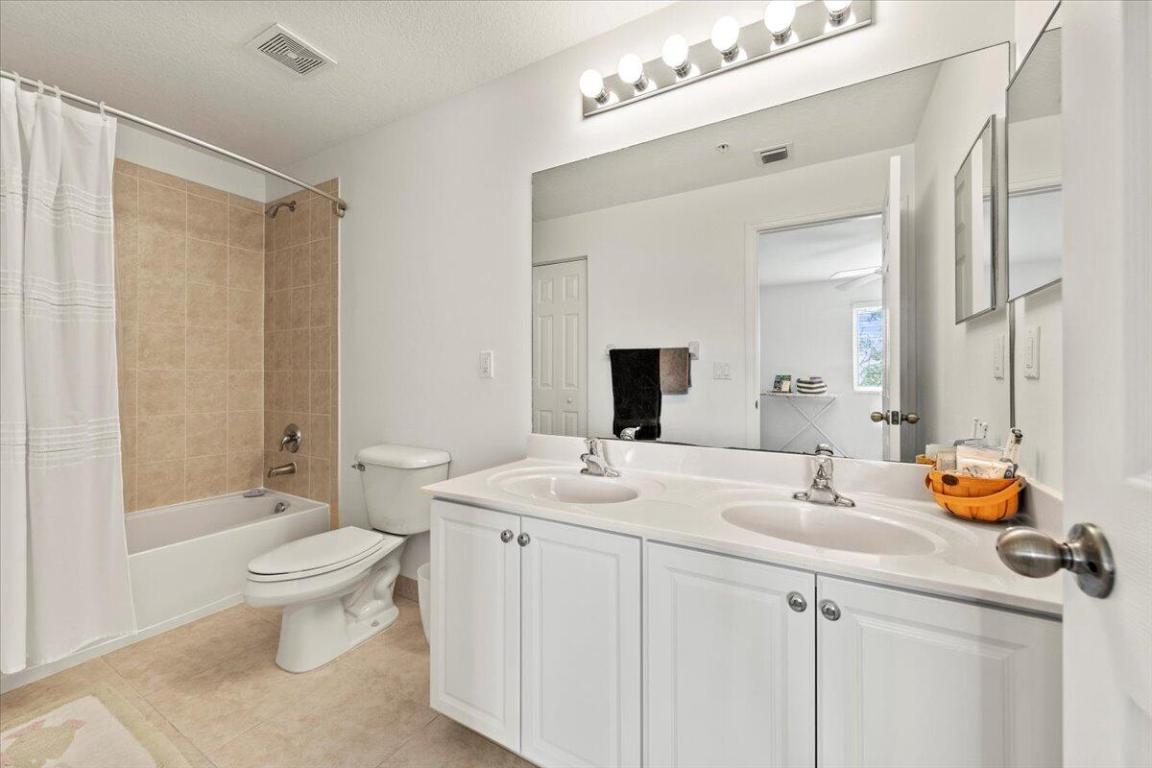 MARTINS CROSSING - Residential