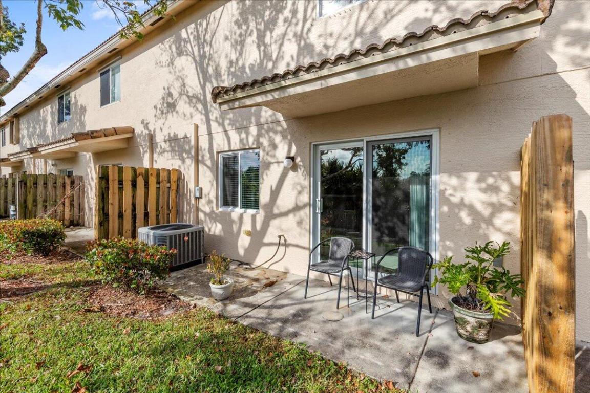 MARTINS CROSSING - Residential