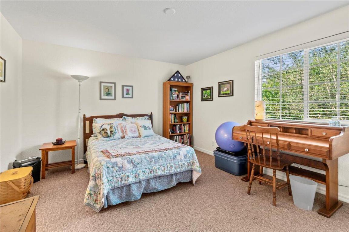 MARTINS CROSSING - Residential