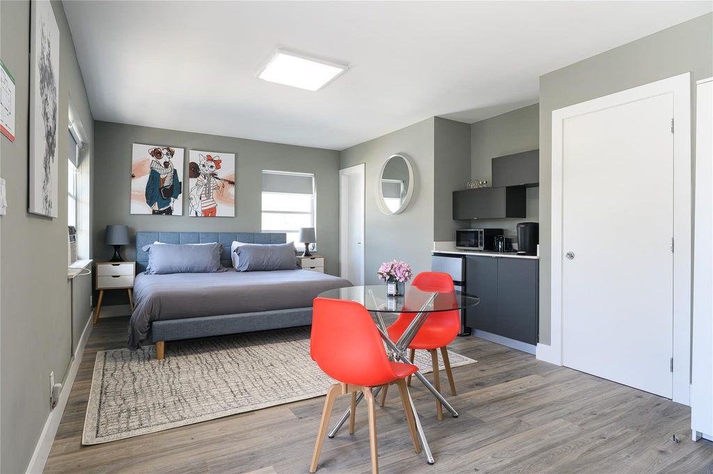 Photo of 1020 N Victoria Park Road #20, Fort Lauderdale, FL 33304 (MLS # F10530976)