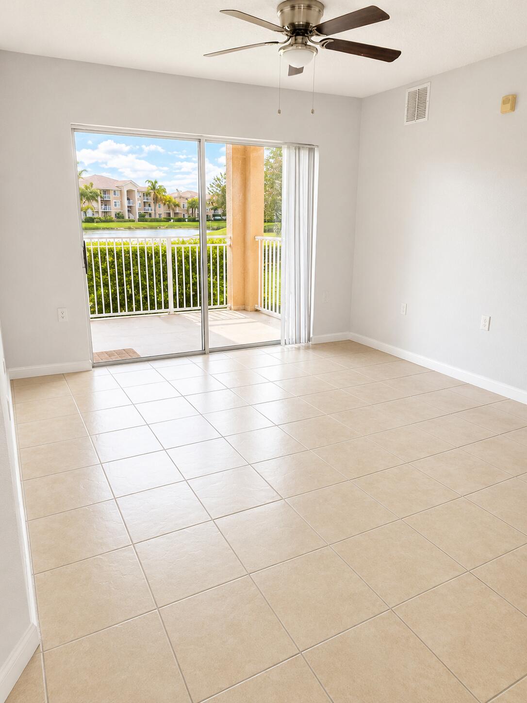 THE CLUB AT ST LUCIE WEST, A CONDOMINIUM - Residential Lease