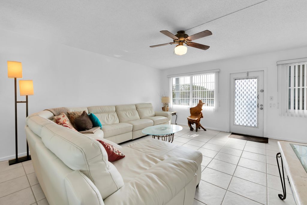 Photo of 250 Richmond F #250, Deerfield Beach, FL 33442 (MLS # R11163085)