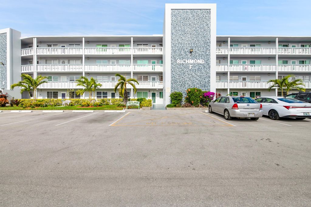 Photo of 250 Richmond F #250, Deerfield Beach, FL 33442 (MLS # R11163085)