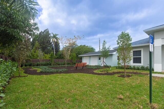 LAKEWOOD GARDENS PL 1 IN - Residential Lease