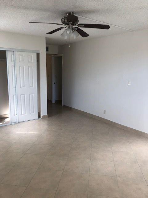 LE CHATEAU CONDO - Residential