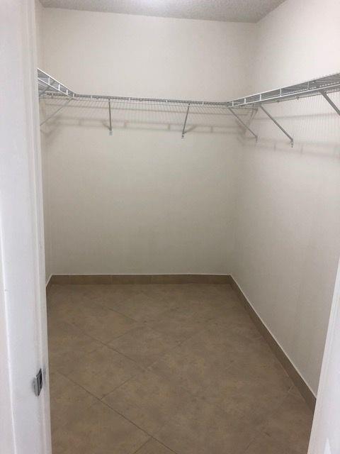 LE CHATEAU CONDO - Residential