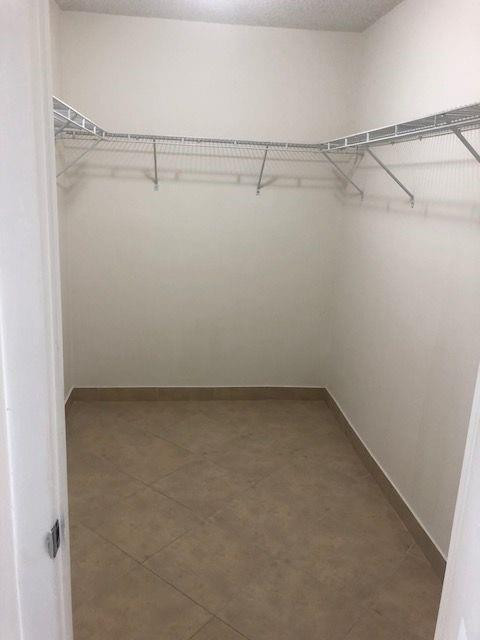 LE CHATEAU CONDO - Residential