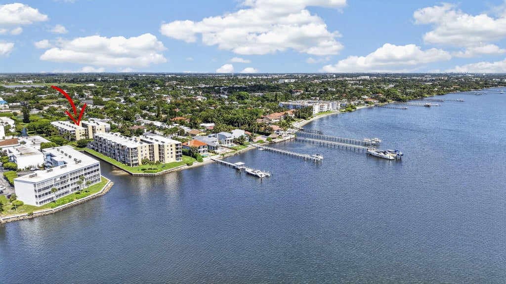 Photo of 890 N FEDERAL Highway #311, Lantana, FL 33462 (MLS # B26061997)
