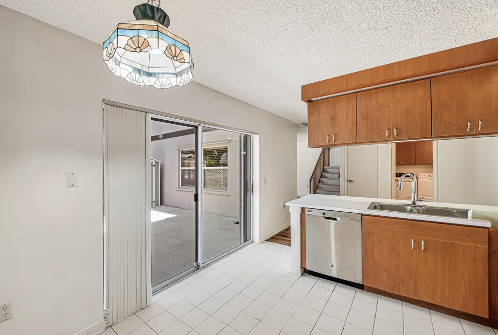 STAMFORD AT ROYAL PALM BEACH - Residential