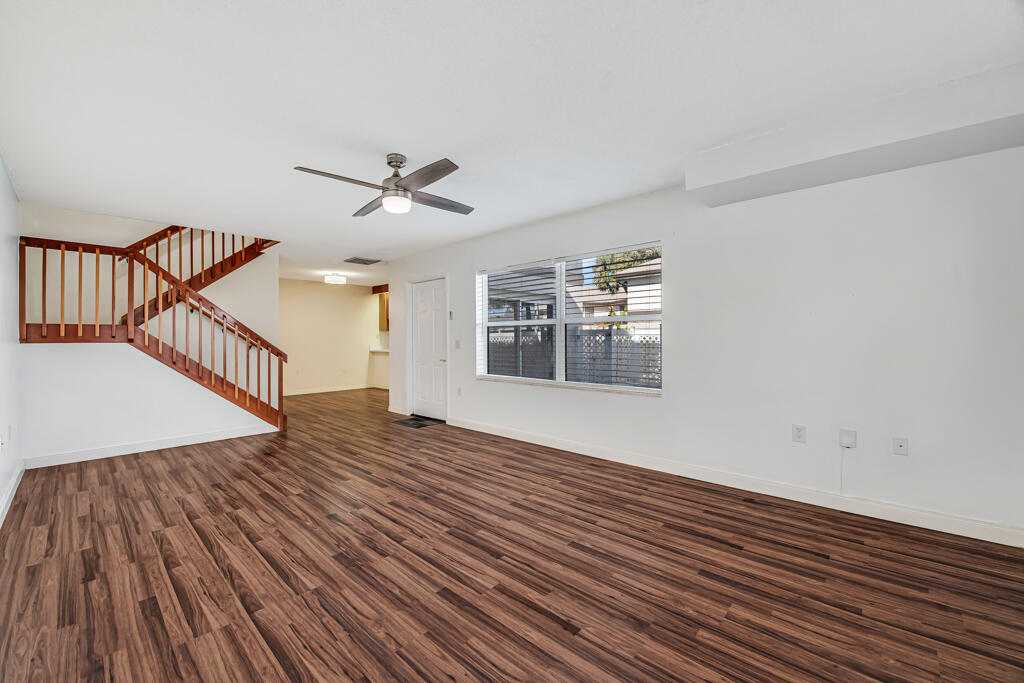 STAMFORD AT ROYAL PALM BEACH - Residential