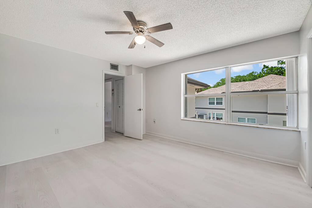 STAMFORD AT ROYAL PALM BEACH - Residential