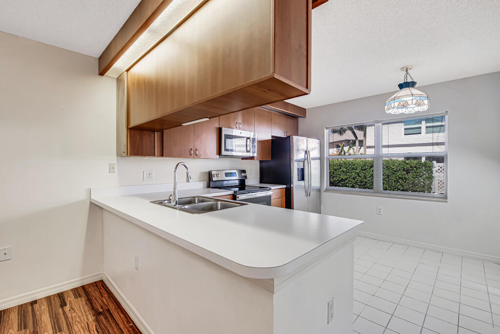 STAMFORD AT ROYAL PALM BEACH - Residential