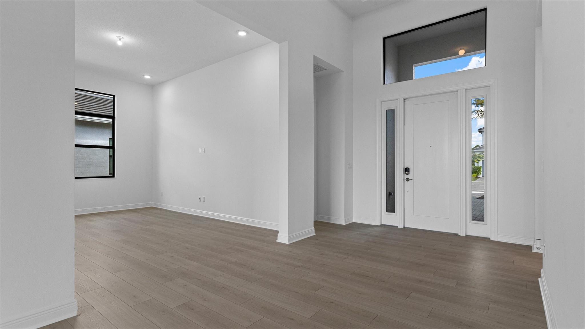 CRESSWIND PALM BEACH - Residential