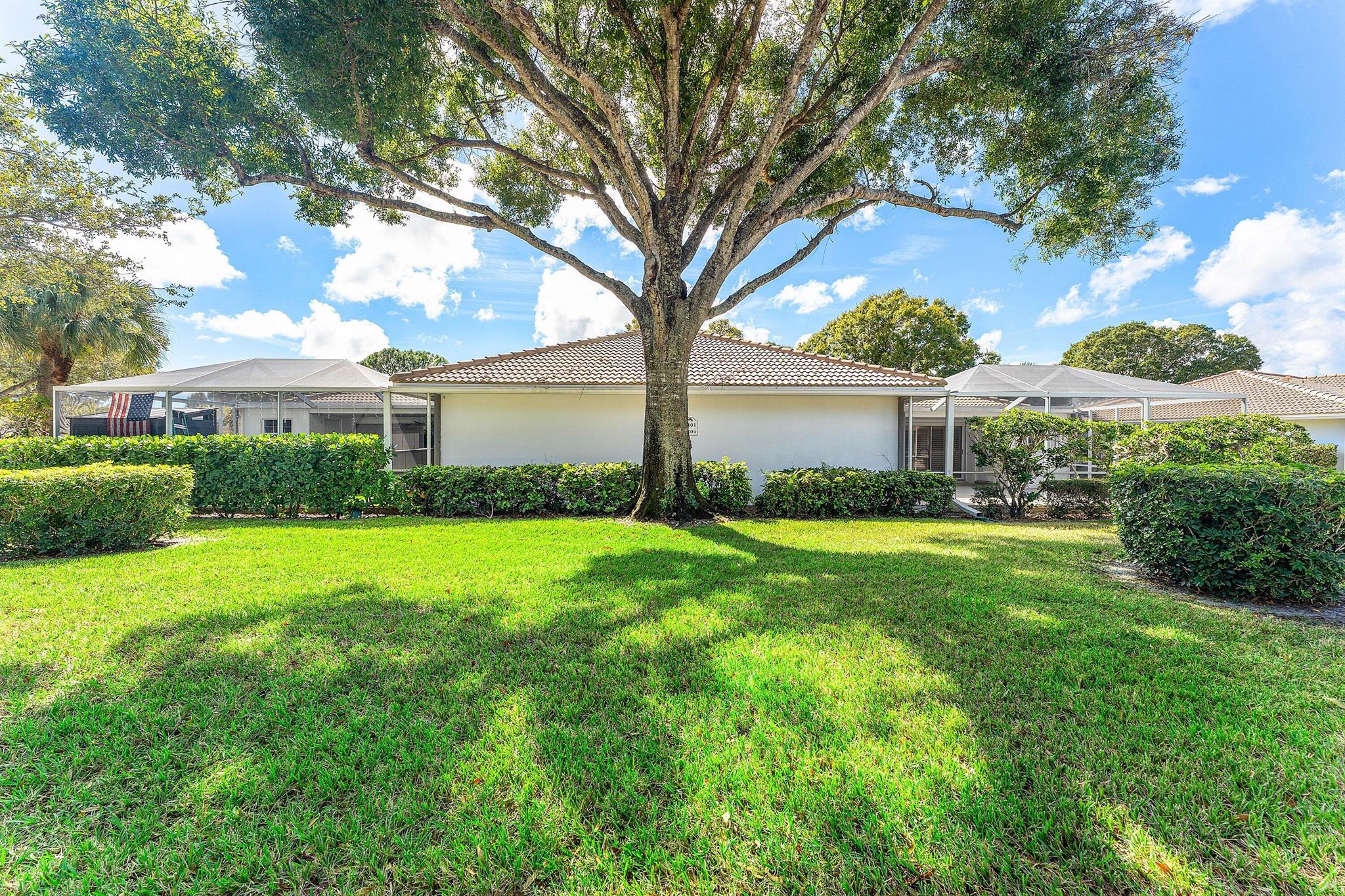 Sun Terrace at the Oaks - Residential