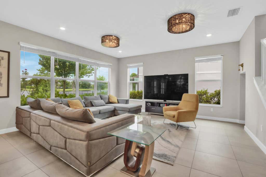 Photo of 1304 Whitcombe Drive, Royal Palm Beach, FL 33411 (MLS # B26058997)