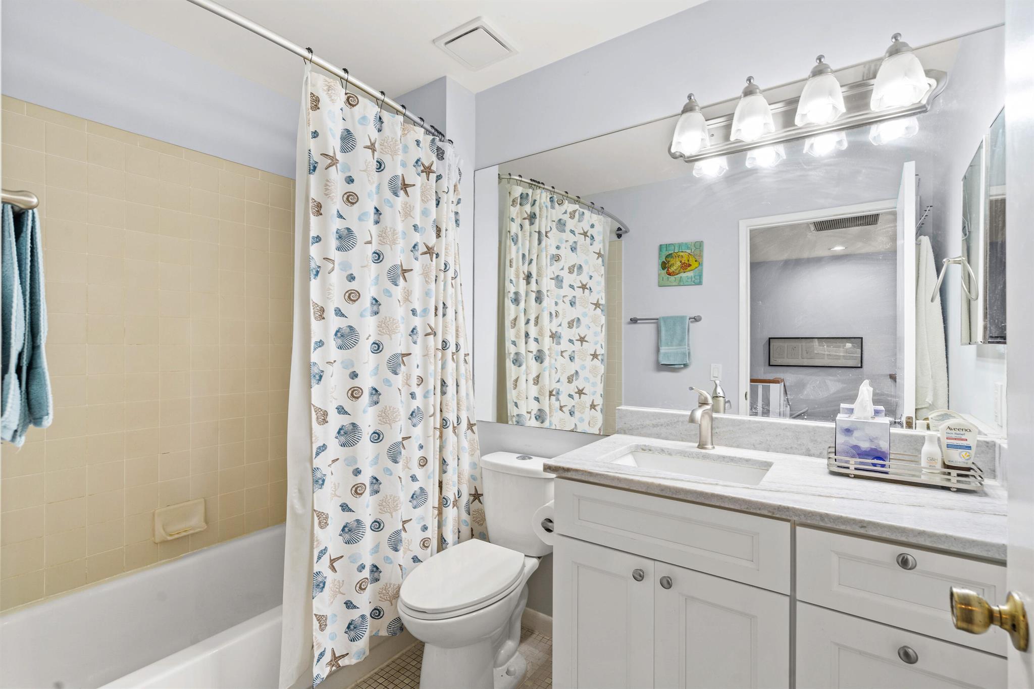 RIVERWALK 2 - Residential