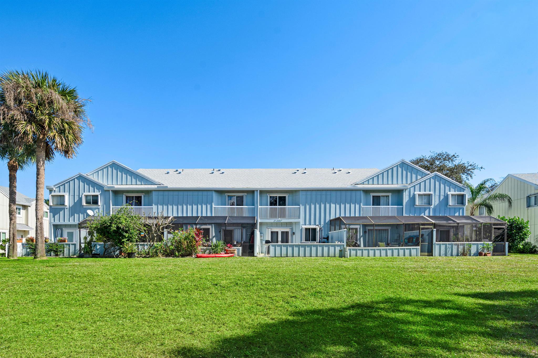 RIVERWALK 2 - Residential