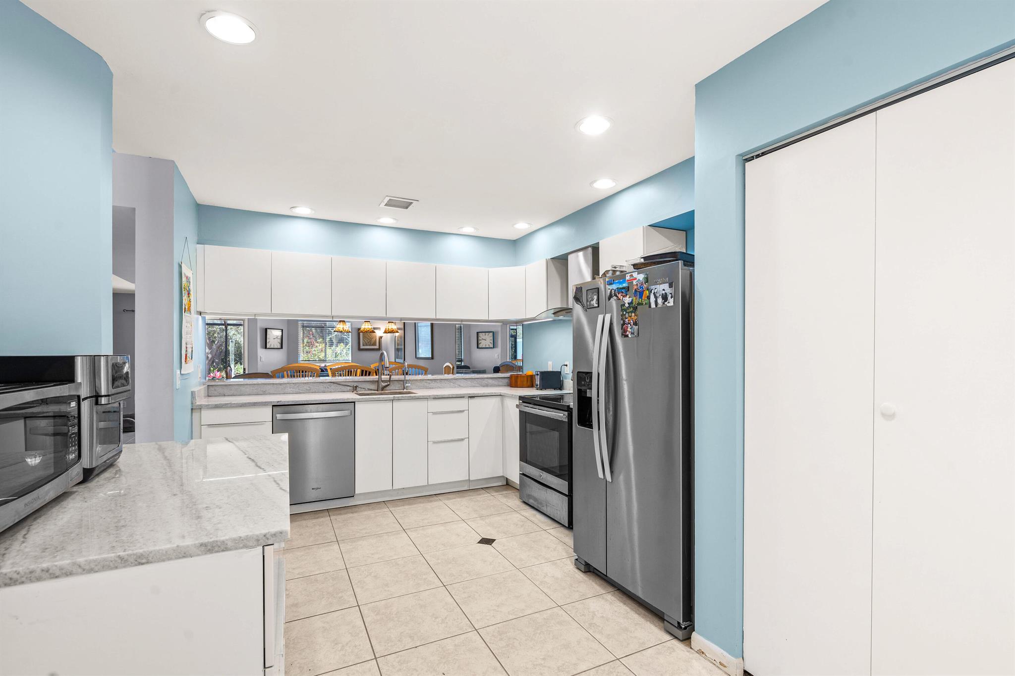 RIVERWALK 2 - Residential