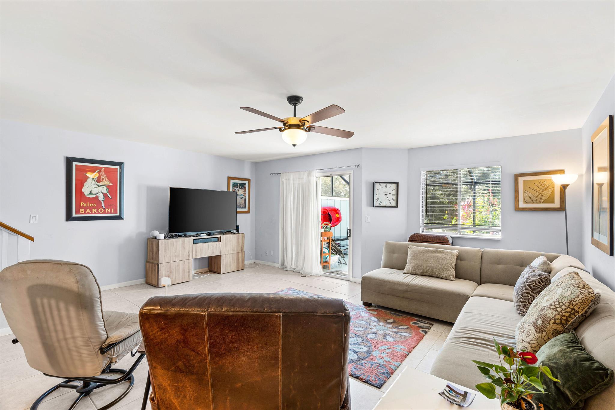 RIVERWALK 2 - Residential