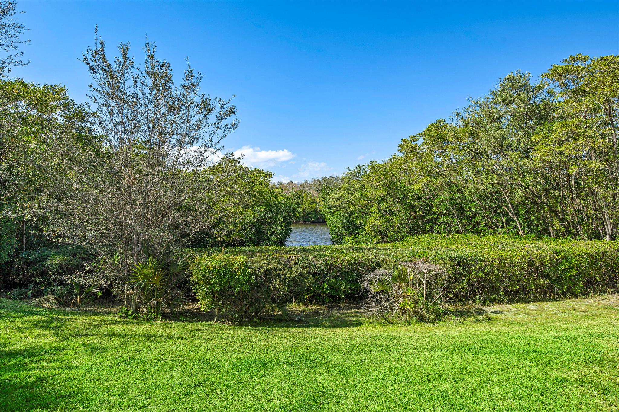 RIVERWALK 2 - Residential