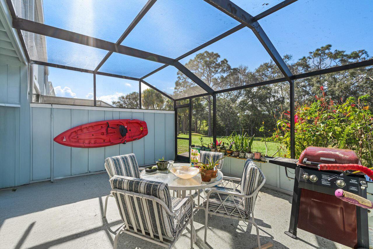 RIVERWALK 2 - Residential